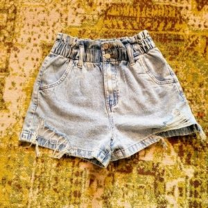The Cutest paperbag waist Jean shorts
